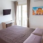 A & G Relax Rooms